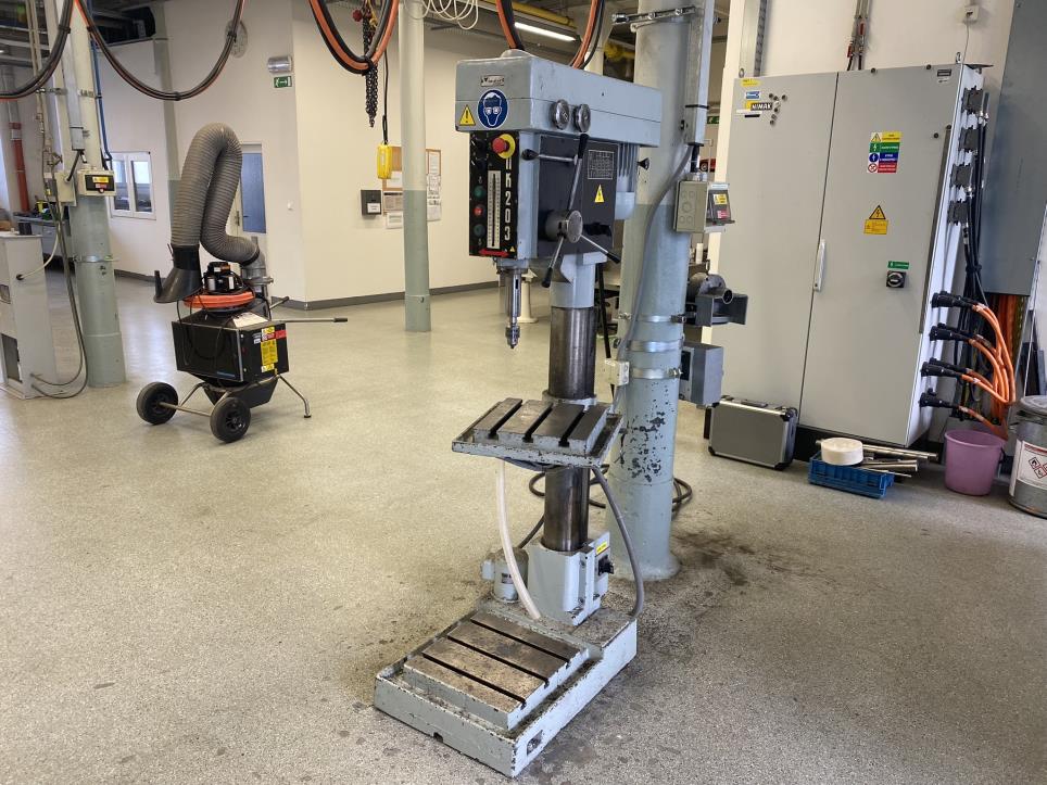 Peças sobressalentes e máquinas usadas da SKODA Auto, a.s.-2